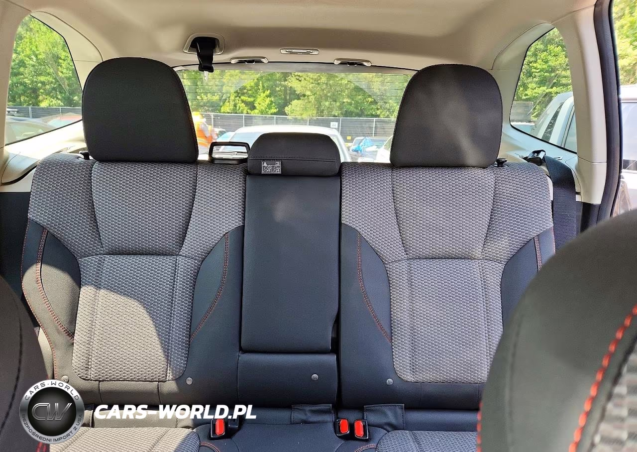 2024 Subaru Forester Sport VIN:JF2SKAEC2RH461387 - 10