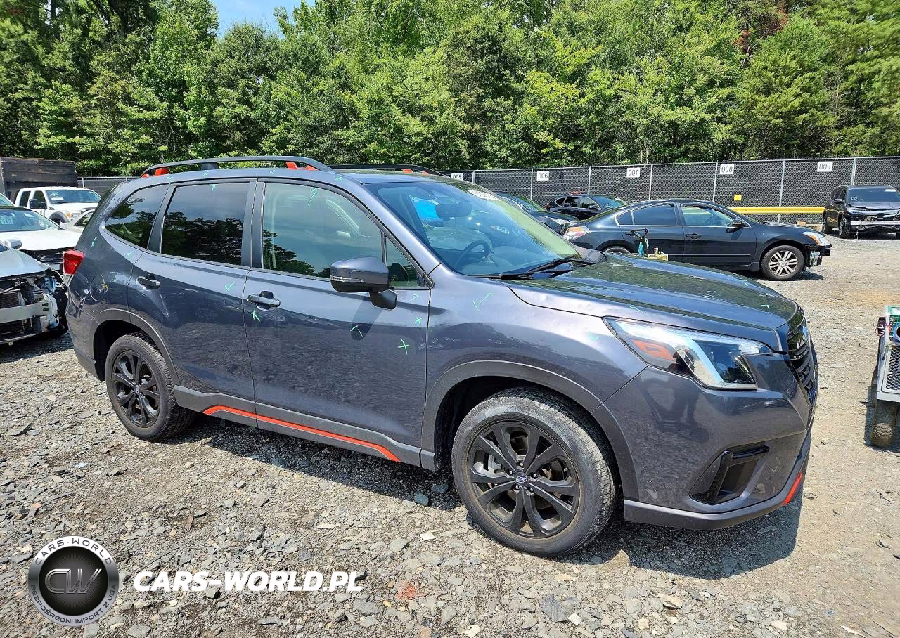 2024 Subaru Forester Sport VIN:JF2SKAEC2RH461387 - 4