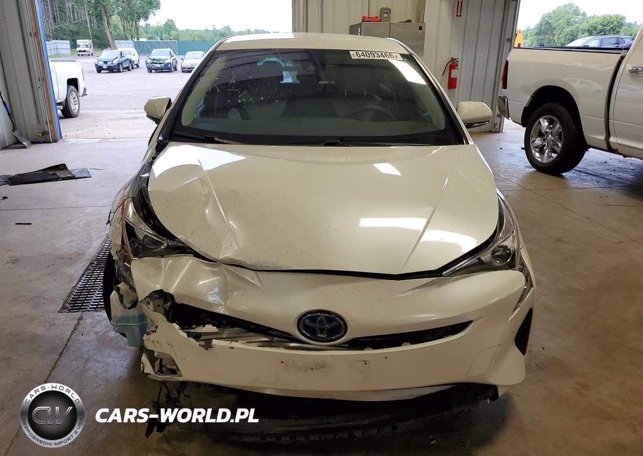 2017 Toyota Prius Two VIN:JTDKBRFU5H3053580 - 5