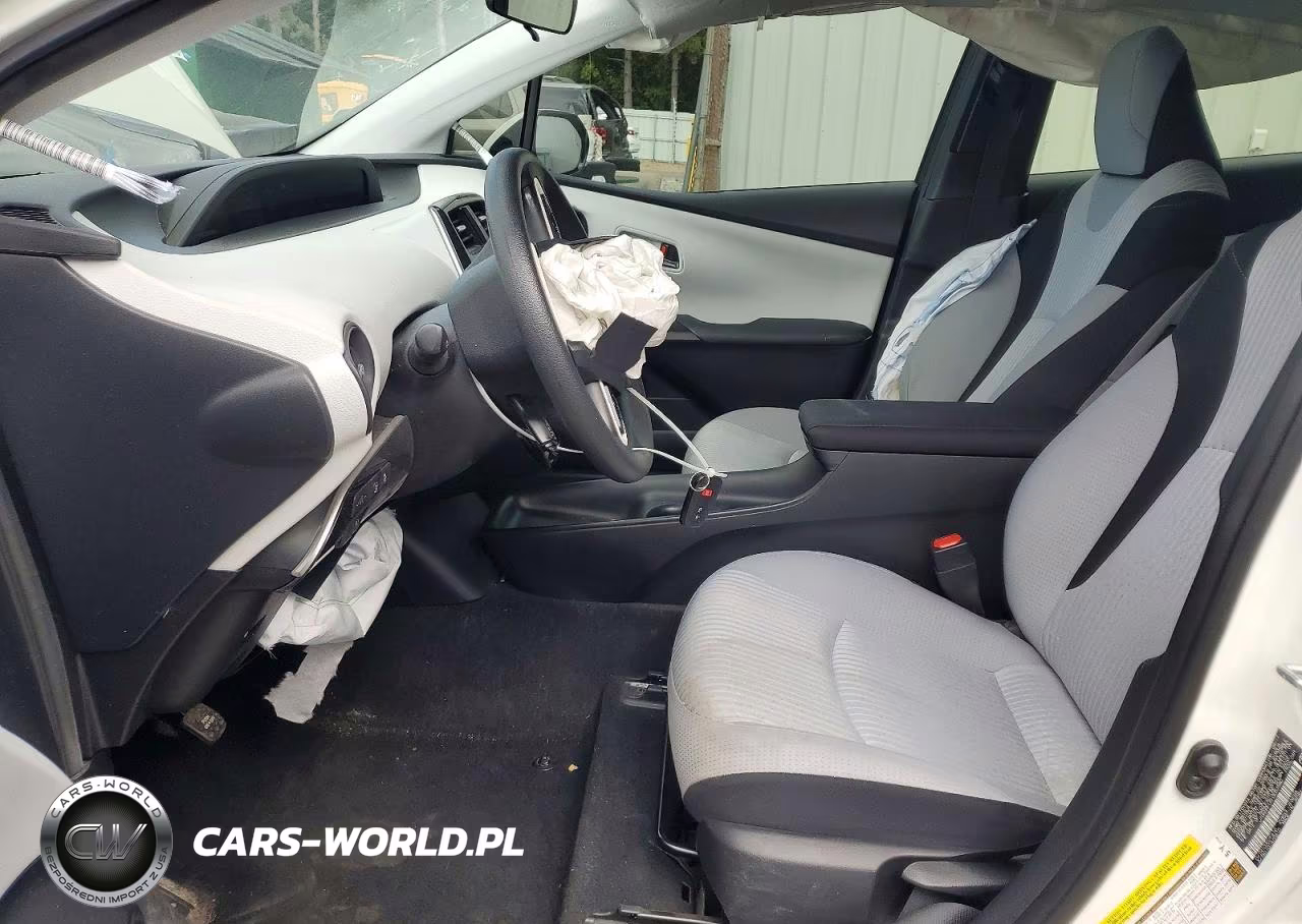 2017 Toyota Prius Two VIN:JTDKBRFU5H3053580 - 7