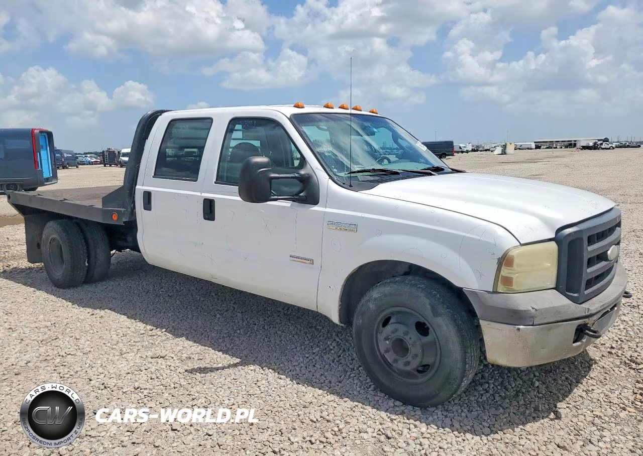 2005 Ford F350 Super Duty VIN:1FDWW36P15EC54238 - 4