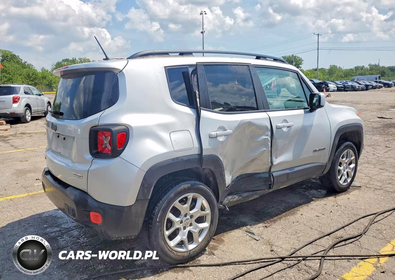 2015 Jeep Renegade Latitude VIN:ZACCJBBT1FPB25976 - 3