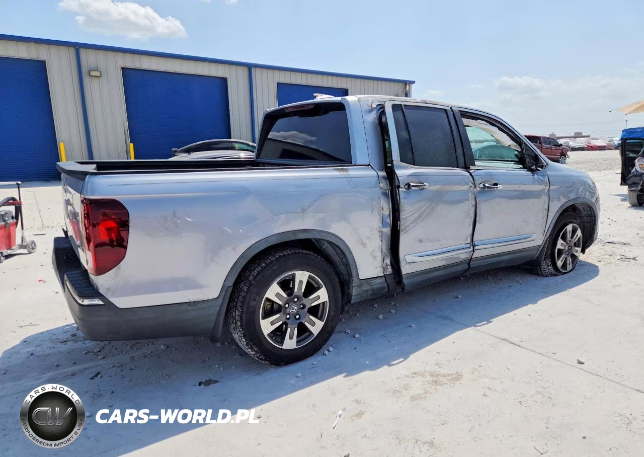 2018 Honda Ridgeline Rtl VIN:5FPYK2F50JB002448 - 3