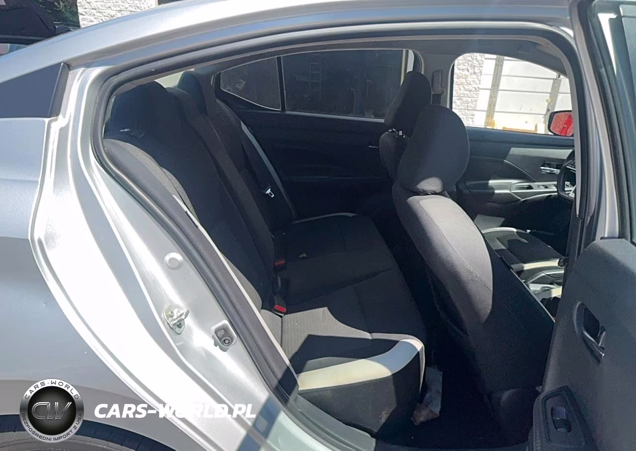 2020 Nissan Versa Sv VIN:3N1CN8EV4LL808010 - 6