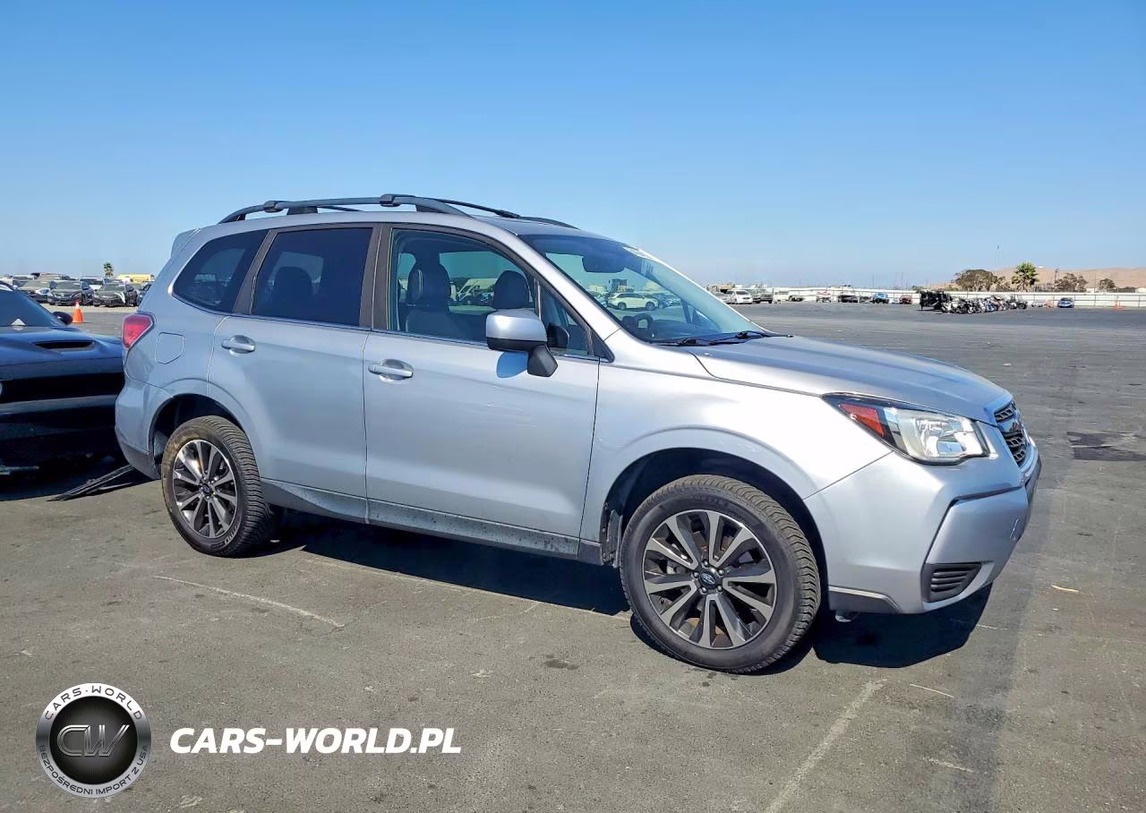 2017 Subaru Forester 2.0Xt Premium VIN:JF2SJGECXHH435575 - 4