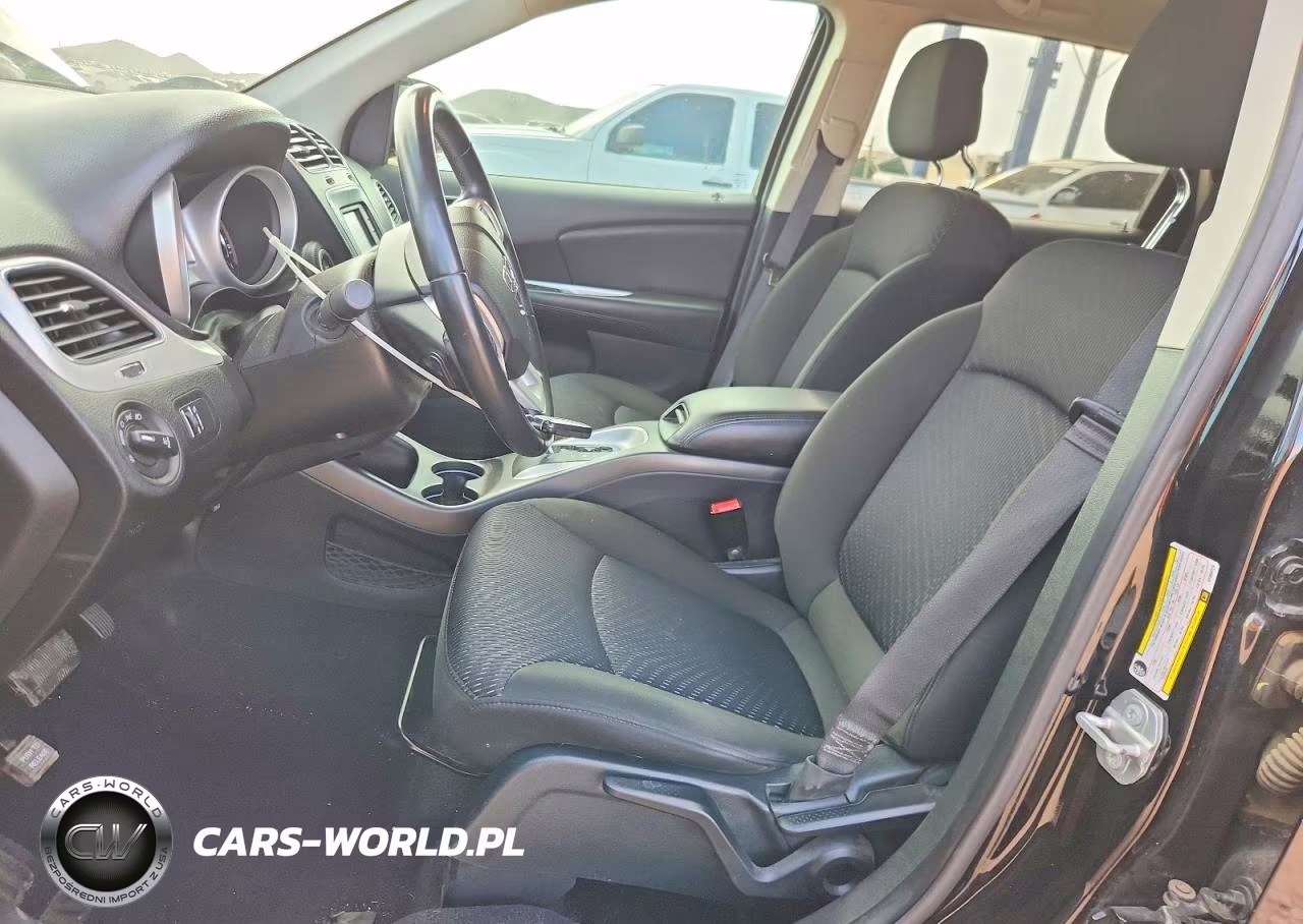 2019 Dodge Journey Se VIN:3C4PDCBG0KT868729 - 7