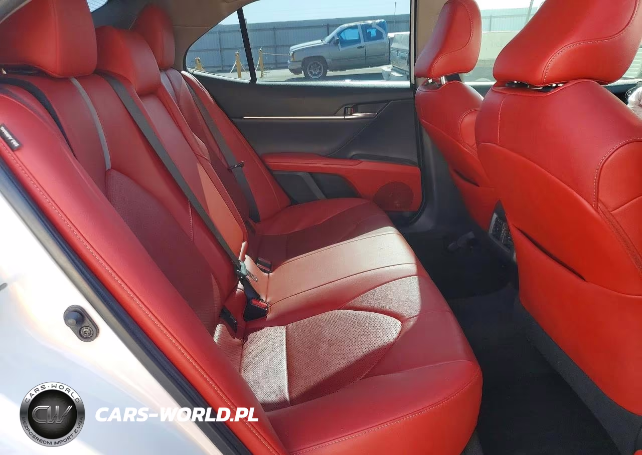 2021 Toyota Camry Xse VIN:4T1K61AK3MU467100 - 10