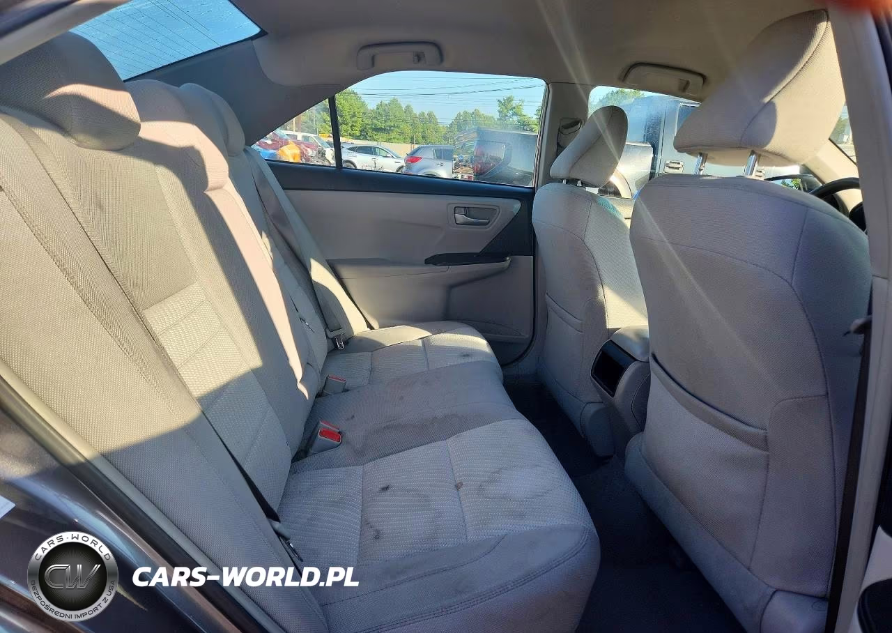 2016 Toyota Camry Le VIN:4T1BF1FK6GU586515 - 10