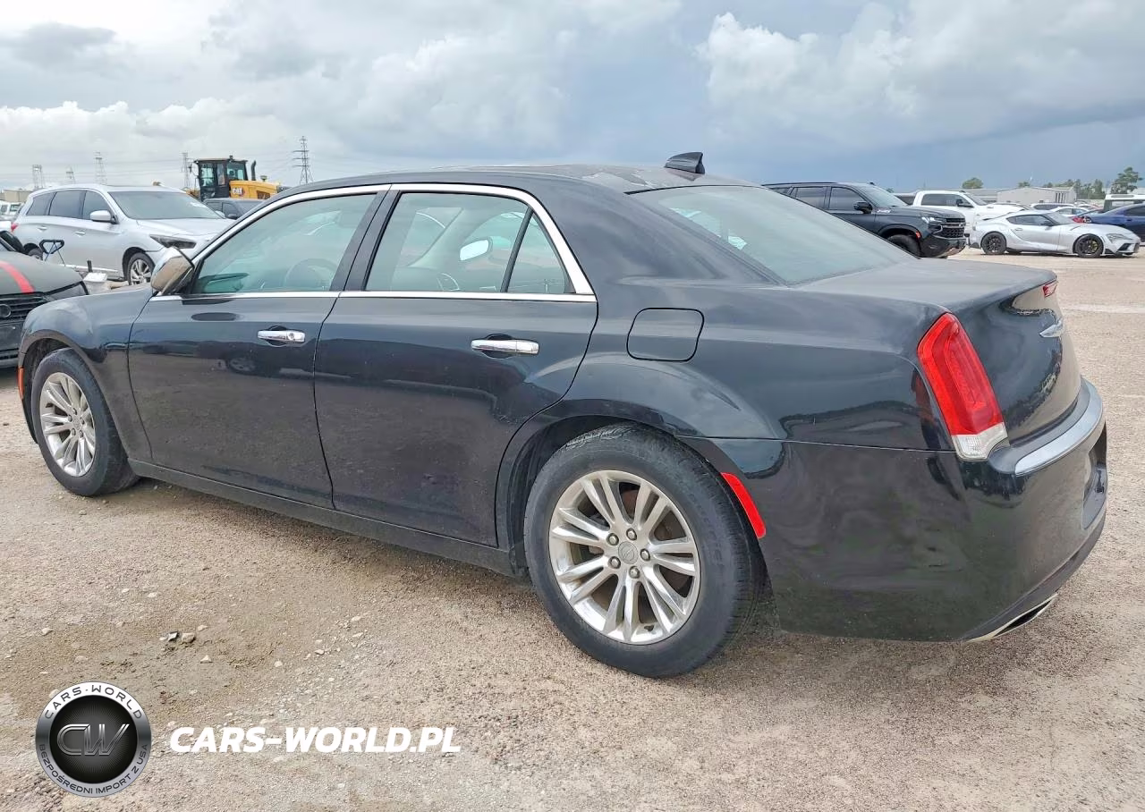 2015 Chrysler 300C VIN:2C3CCAEG6FH779901 - 2
