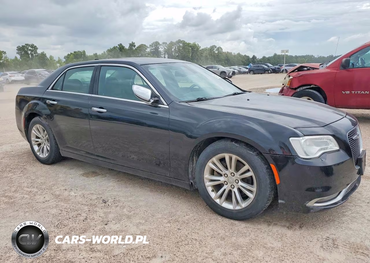 2015 Chrysler 300C VIN:2C3CCAEG6FH779901 - 4