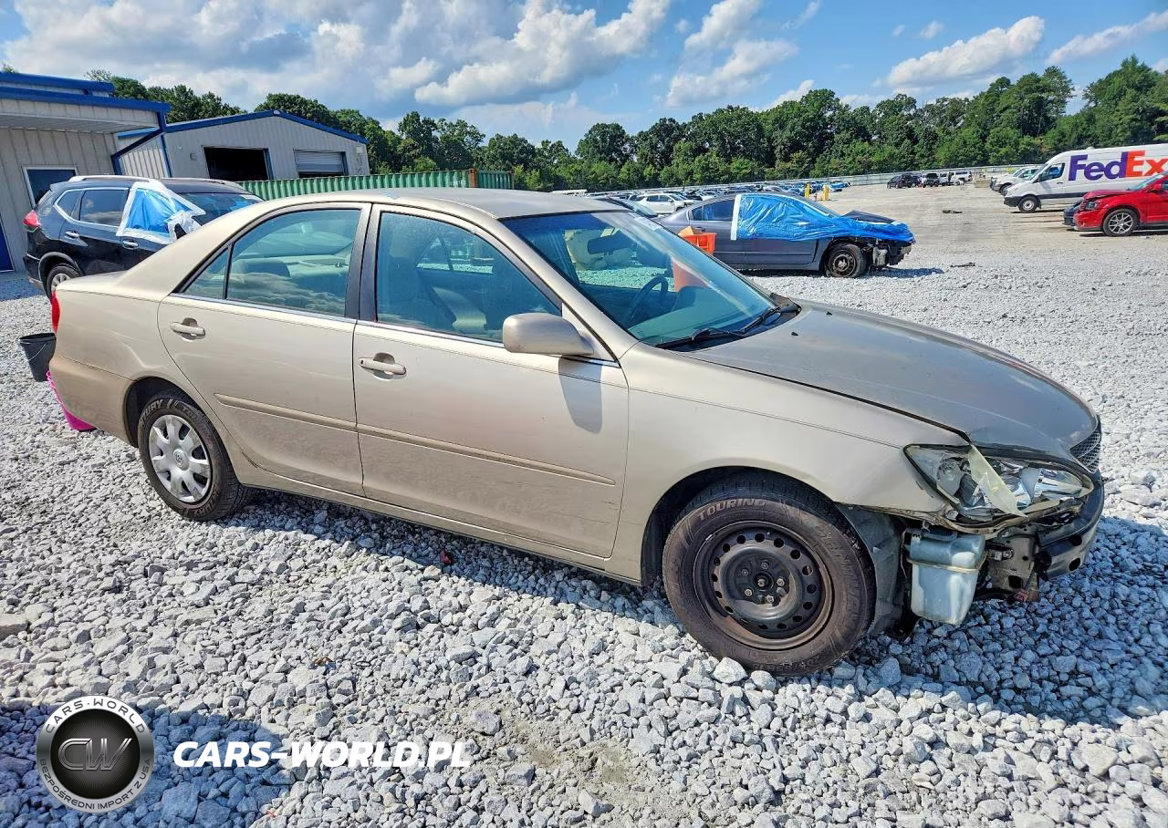2003 Toyota Camry Le VIN:4T1BE30K03U241630 - 4