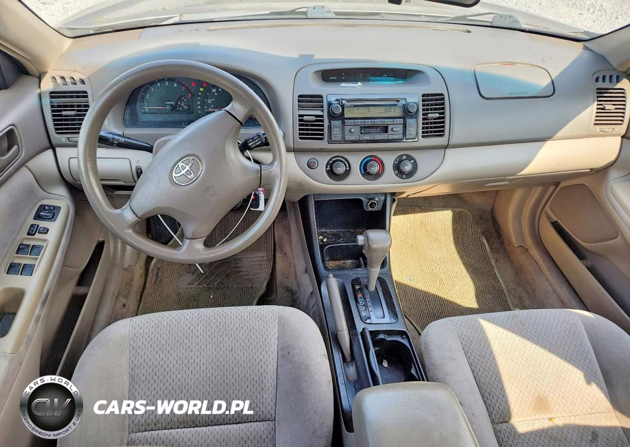 2003 Toyota Camry Le VIN:4T1BE30K03U241630 - 8