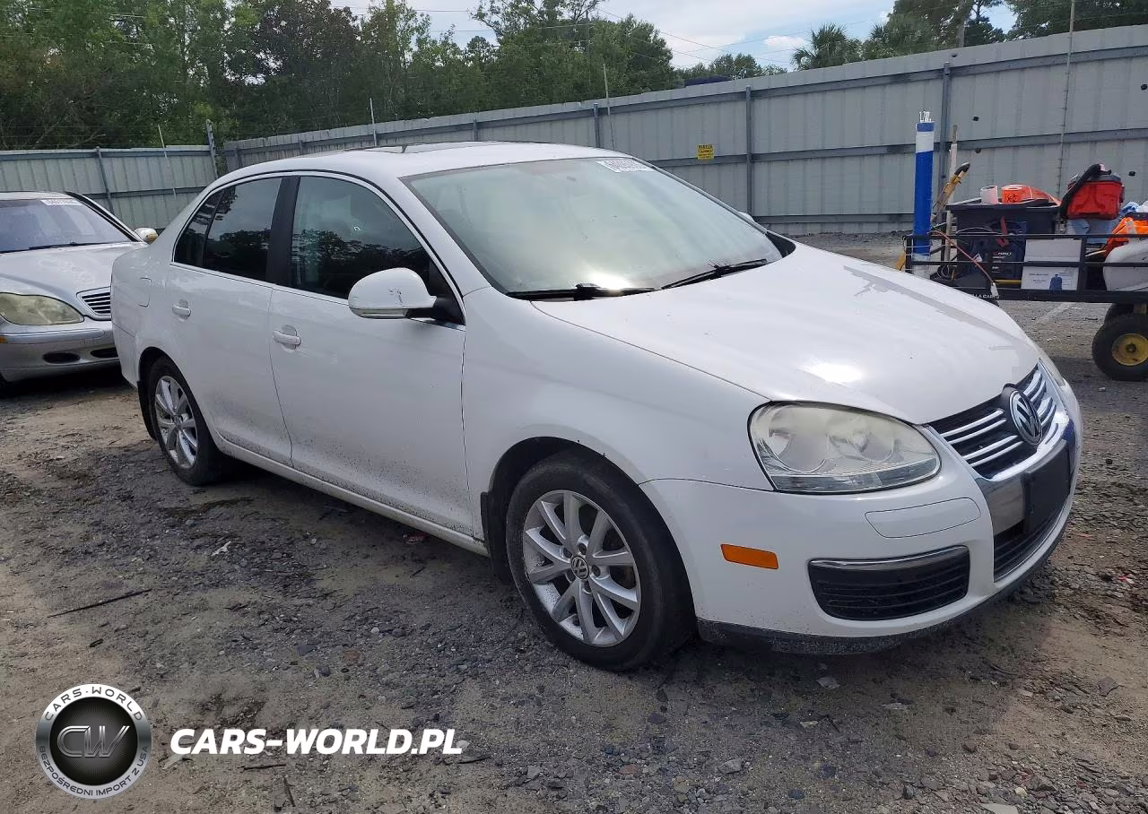 2010 Volkswagen Jetta Se VIN:3VWRZ7AJ8AM045549 - 4