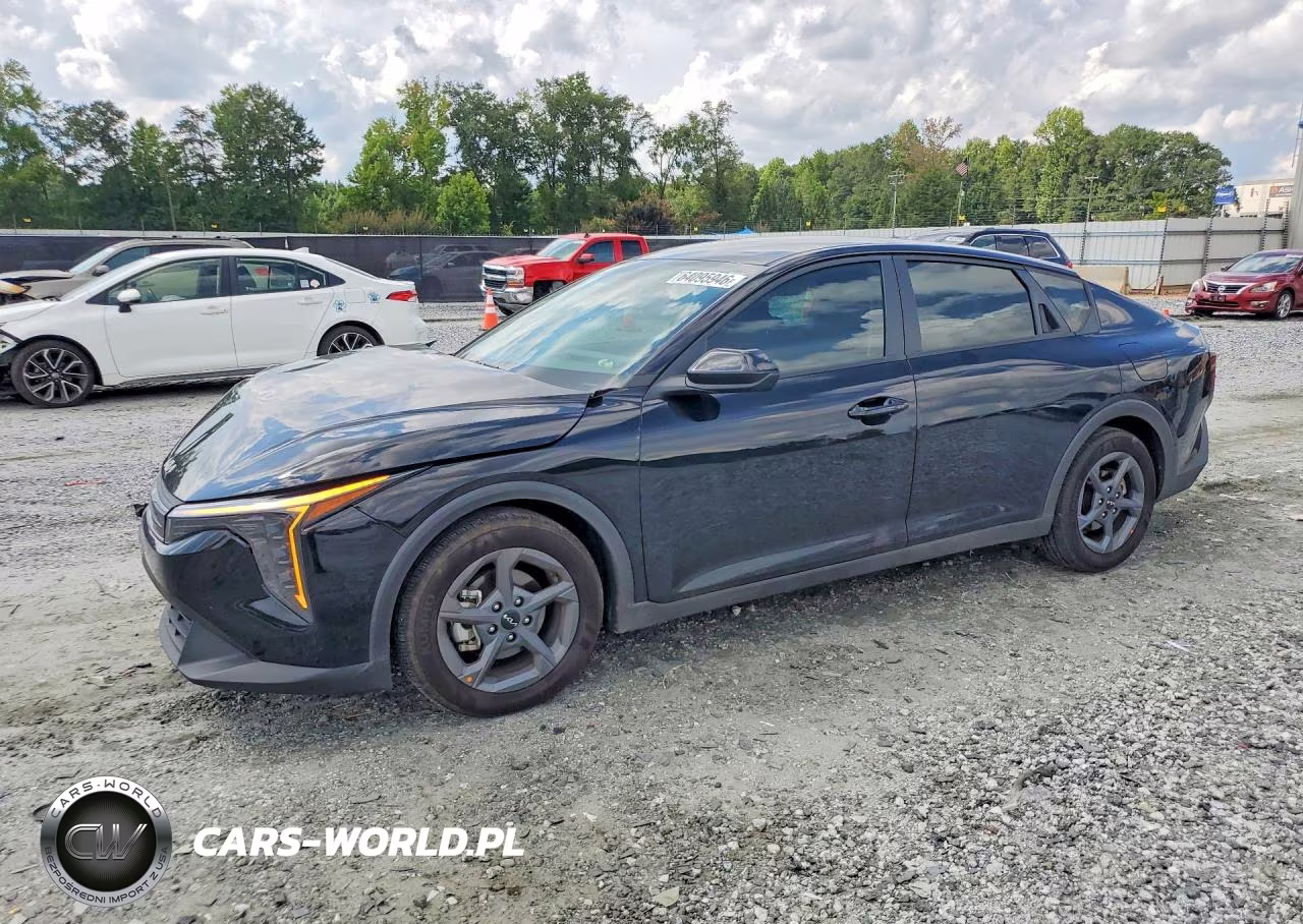 2025 Kia K4 Lx – zdjęcie 1 z 13