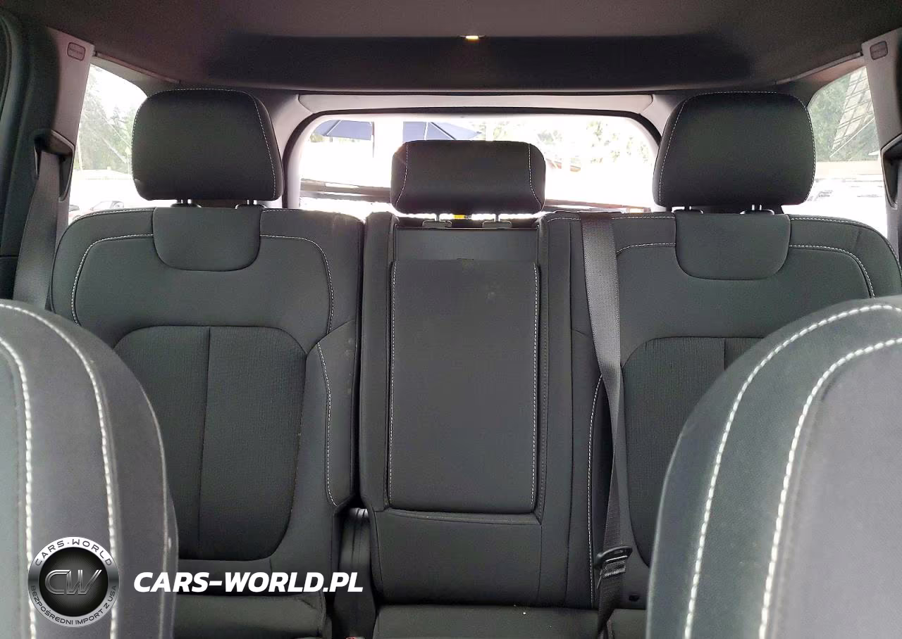 2024 Jeep Grand Cherokee Laredo VIN:1C4RJHAG1RC180082 - 10