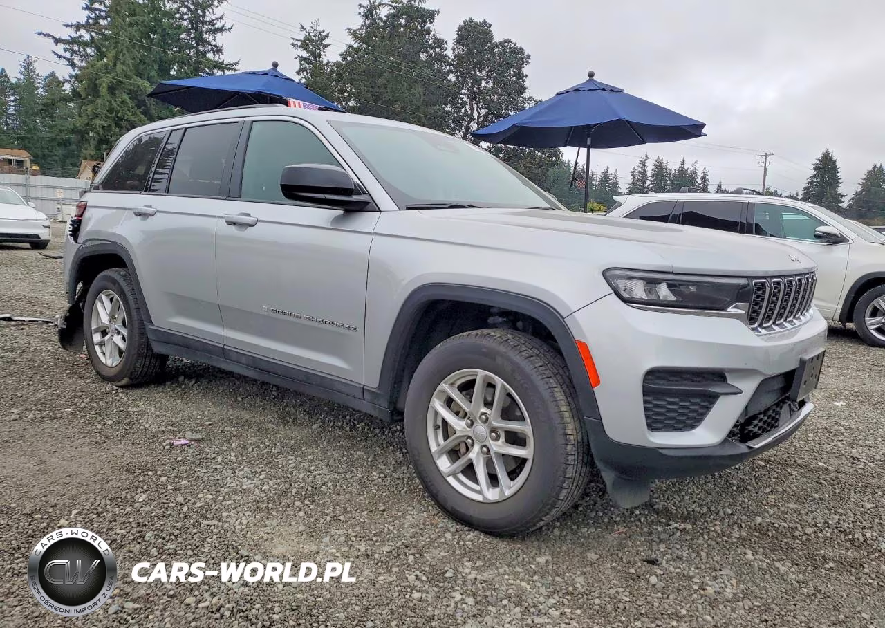 2024 Jeep Grand Cherokee Laredo VIN:1C4RJHAG1RC180082 - 4