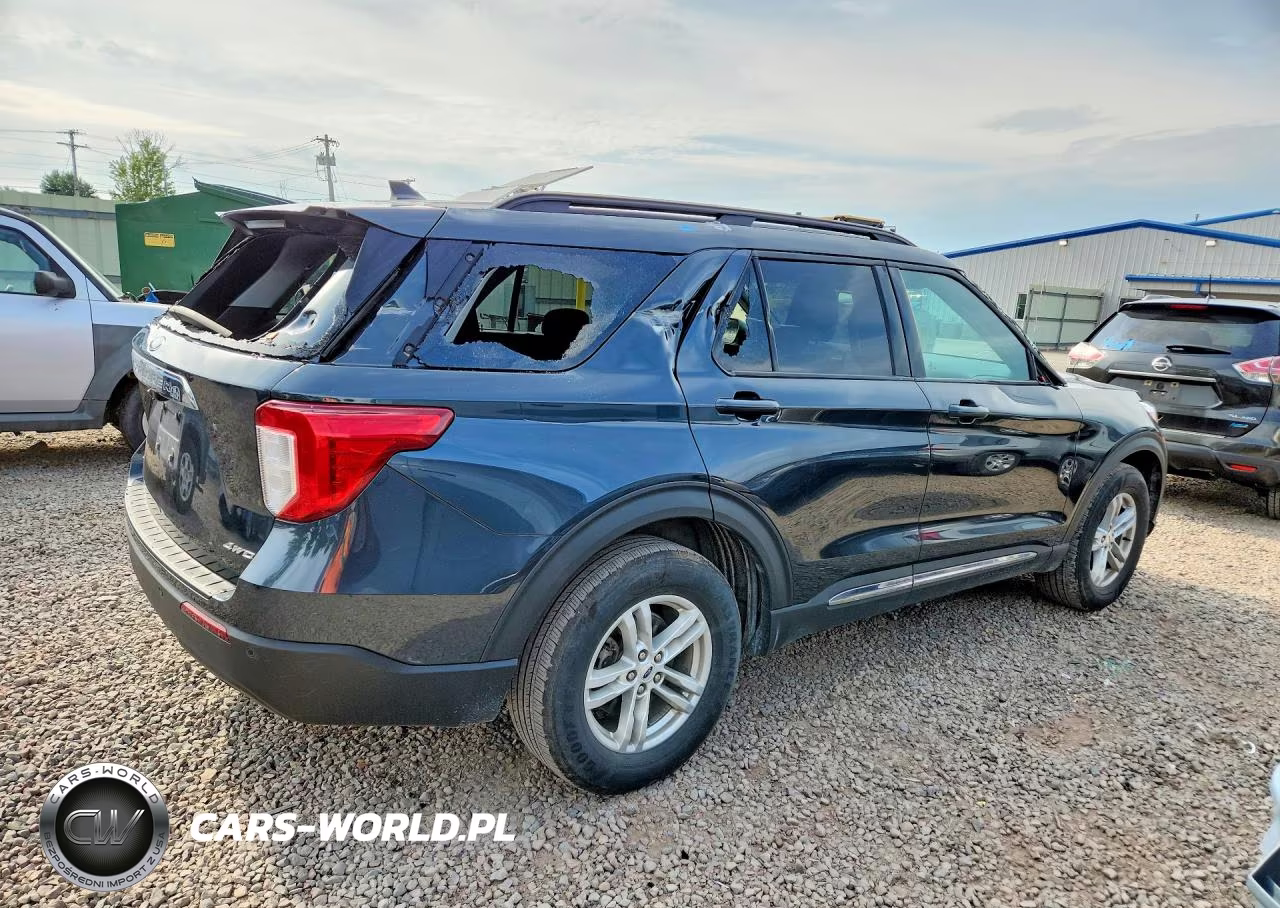 2022 Ford Explorer Xlt VIN:1FMSK8DHXNGB92328 - 3