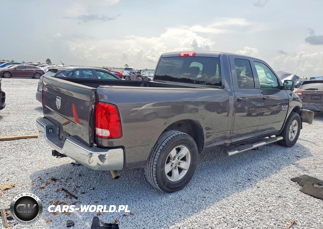 2020 Ram 1500 Classic Tradesman VIN:1C6RR6FG7LS128188 - 3