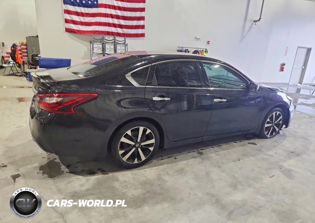 2018 Nissan Altima 2.5 Sr VIN:1N4AL3AP5JC123985 - 3