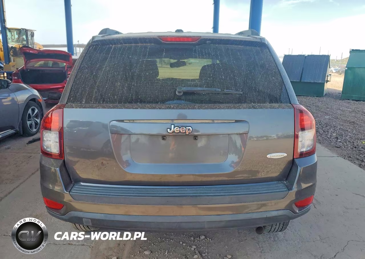 2016 Jeep Compass Latitude VIN:1C4NJCEA9GD640815 - 6