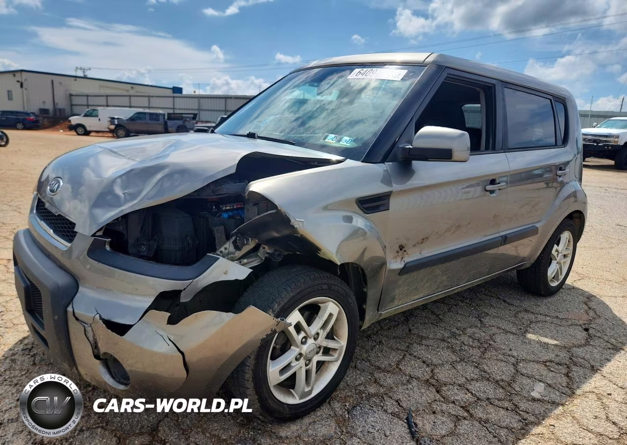 2011 Kia Soul +