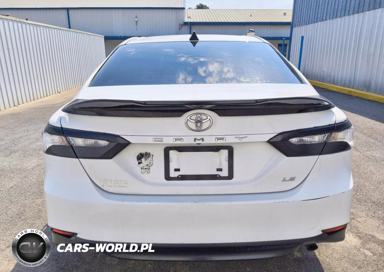 2018 Toyota Camry Le VIN:JTNB11HK1J3049771 - 6