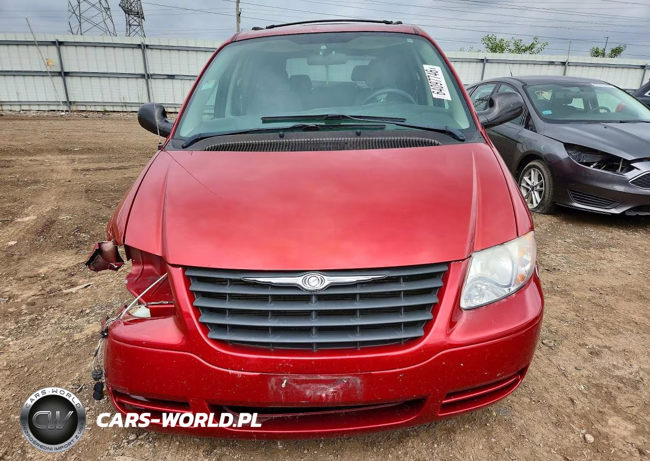 2006 Chrysler Town & Country VIN:1A4GP45R46B693283 - 5