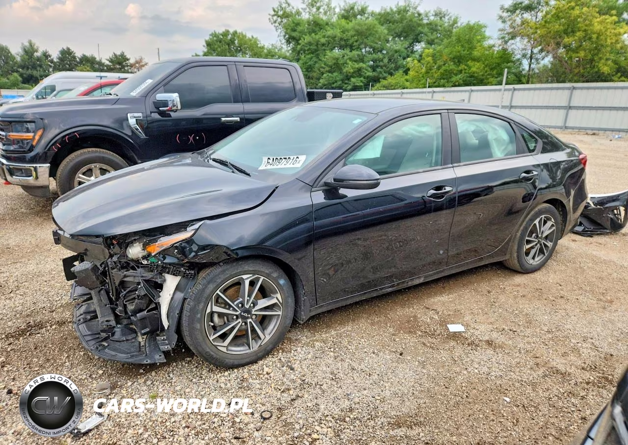 2022 Kia Forte Lxs VIN:3KPF24AD9NE481832 - 1
