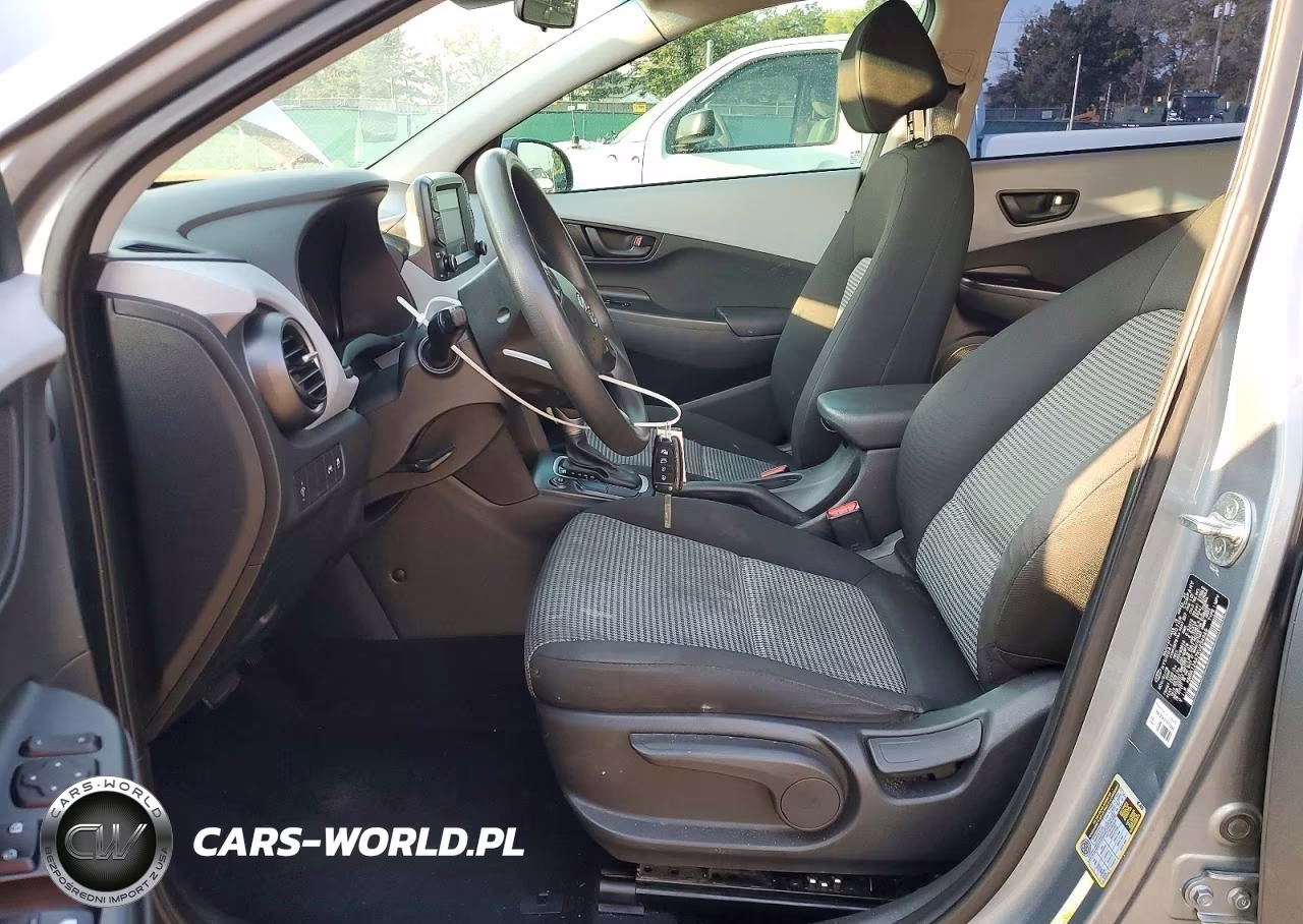 2019 Hyundai Kona Se VIN:KM8K12AA7KU254949 - 7