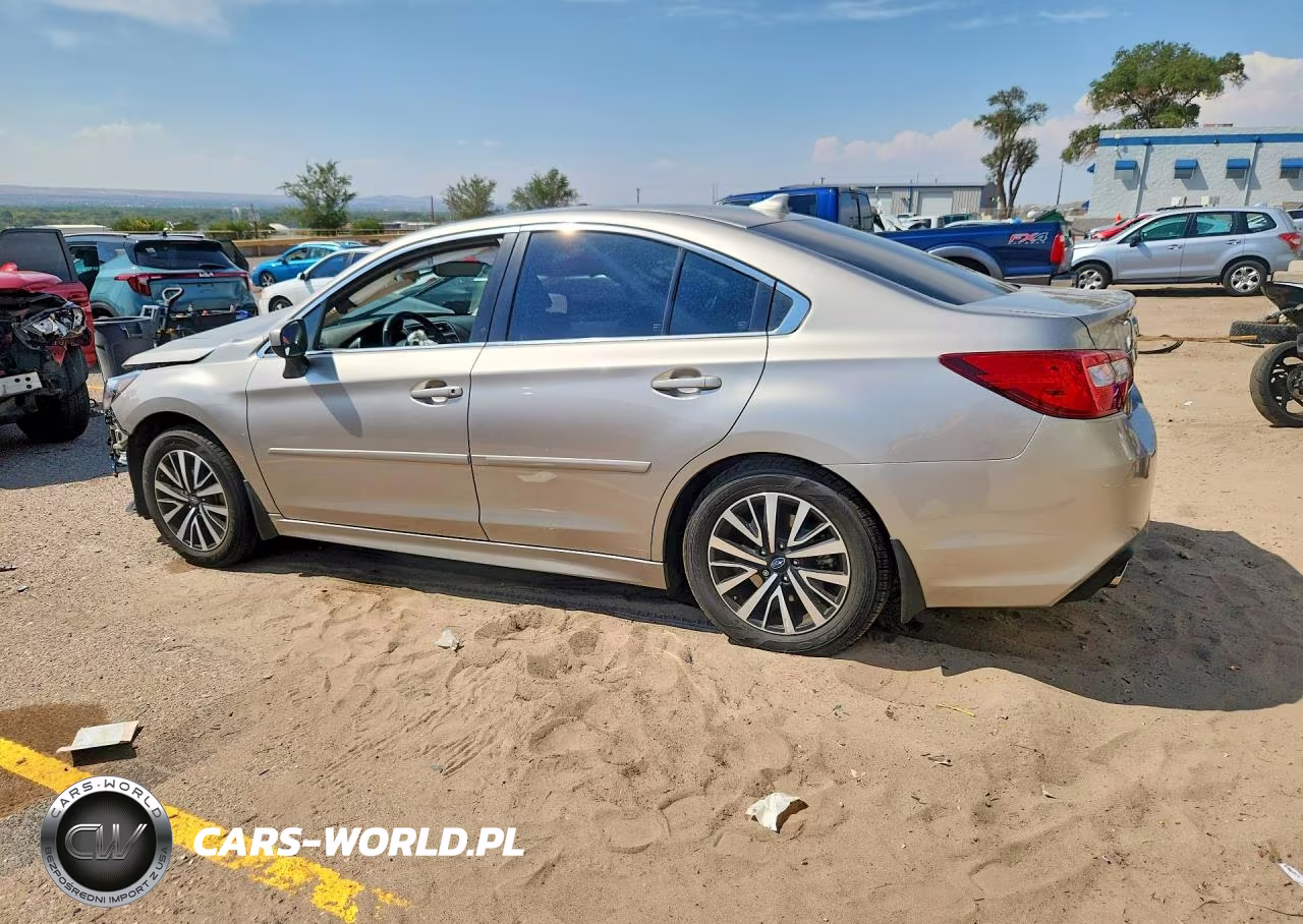 2018 Subaru Legacy 2.5I Premium VIN:4S3BNAC64J3034605 - 2