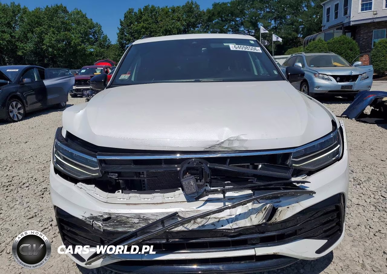 2024 Volkswagen Tiguan Se R-Line Black VIN:3VV8B7AX0RM198172 - 5