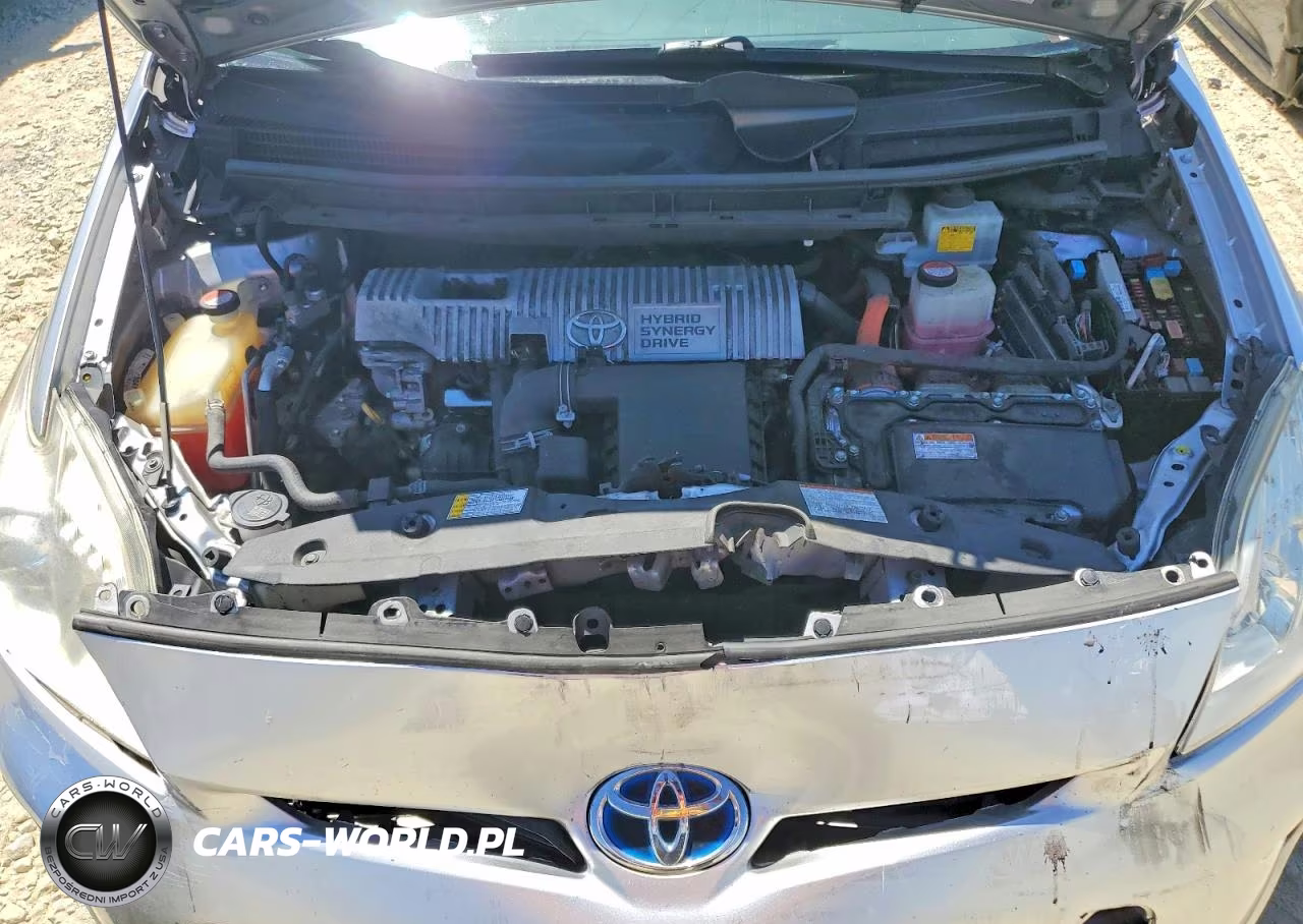 2015 Toyota Prius Two VIN:JTDKN3DU8F0485263 - 11