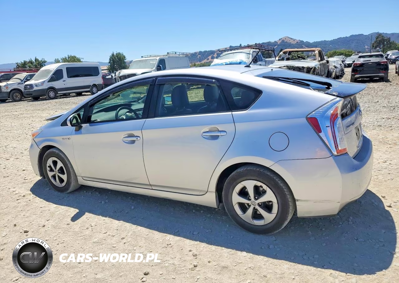 2015 Toyota Prius Two VIN:JTDKN3DU8F0485263 - 2