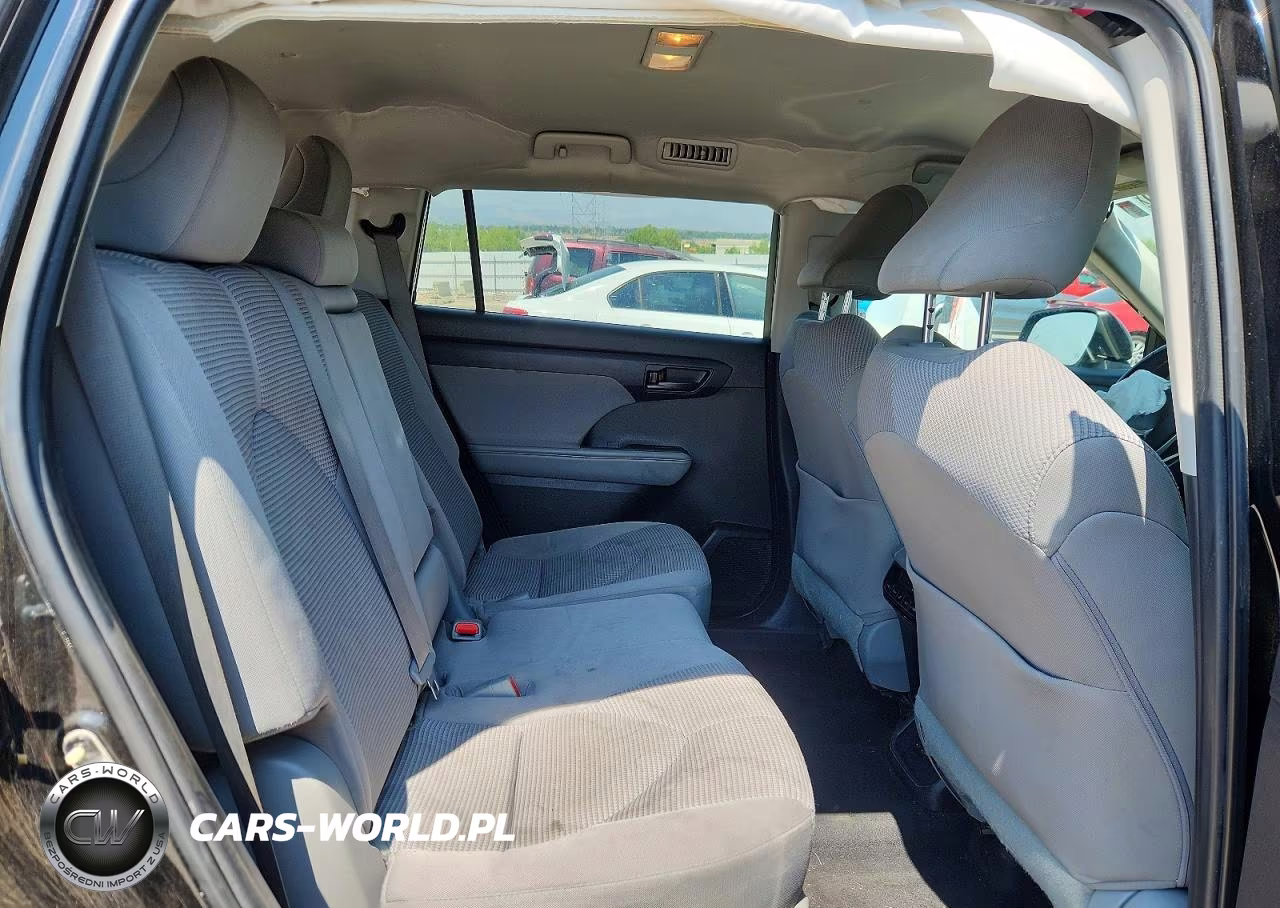 2023 Toyota Highlander Le VIN:5TDKDRBH5PS503812 - 11