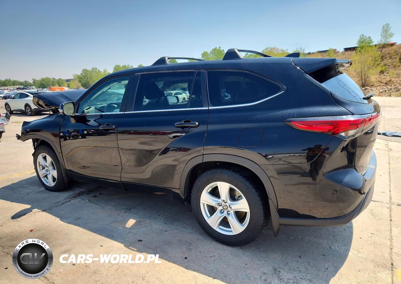 2023 Toyota Highlander Le VIN:5TDKDRBH5PS503812 - 2