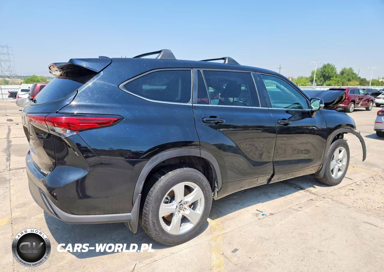 2023 Toyota Highlander Le VIN:5TDKDRBH5PS503812 - 3