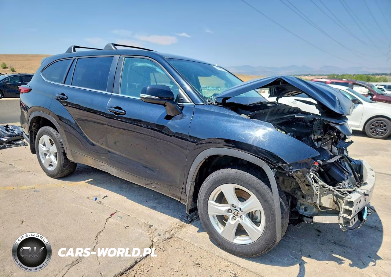 2023 Toyota Highlander Le VIN:5TDKDRBH5PS503812 - 4