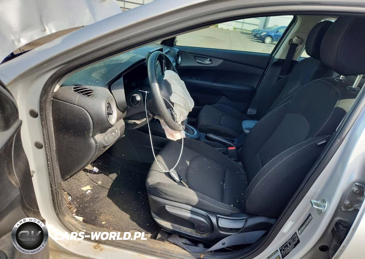 2021 Kia Forte Lxs VIN:3KPF24AD3ME313649 - 7