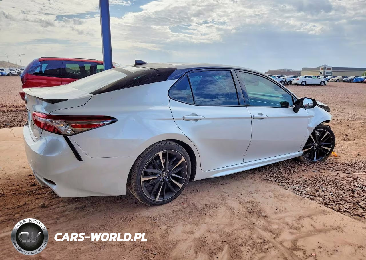 2018 Toyota Camry Xse V6 VIN:4T1BZ1HK8JU017161 - 3
