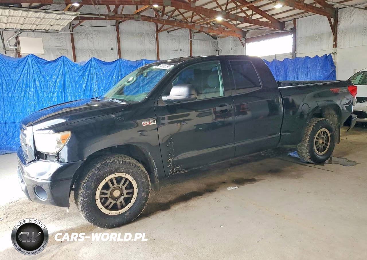 2013 Toyota Tundra Double Cab Sr5
