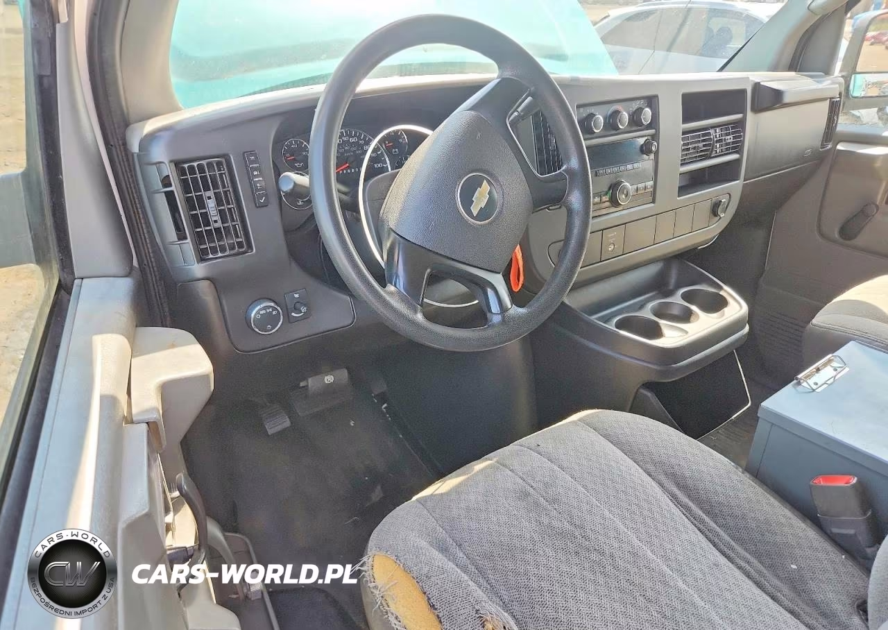 2008 Chevrolet Express G2500 VIN:1GCGG25C381134788 - 8