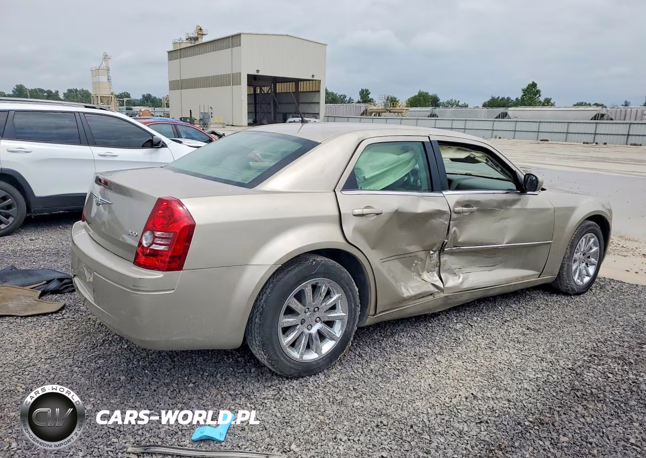 2008 Chrysler 300 Lx VIN:2C3LA43R08H135986 - 3