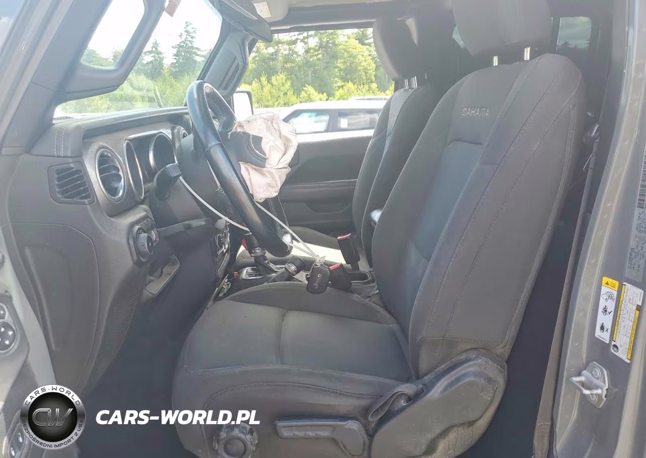 2018 Jeep Wrangler Unlimited Sahara VIN:1C4HJXEG9JW310323 - 7