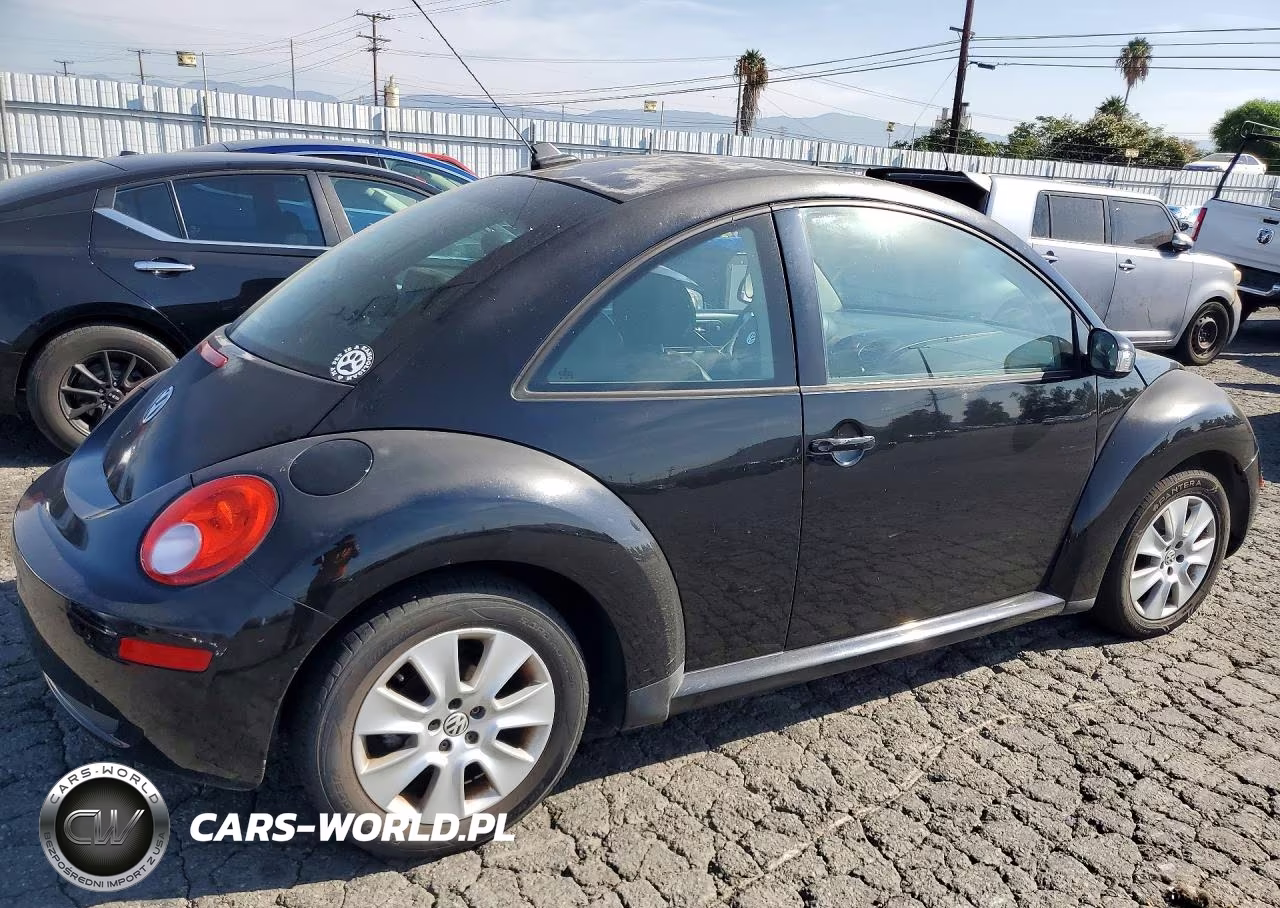2009 Volkswagen New Beetle S VIN:3VWRG31C49M513420 - 3