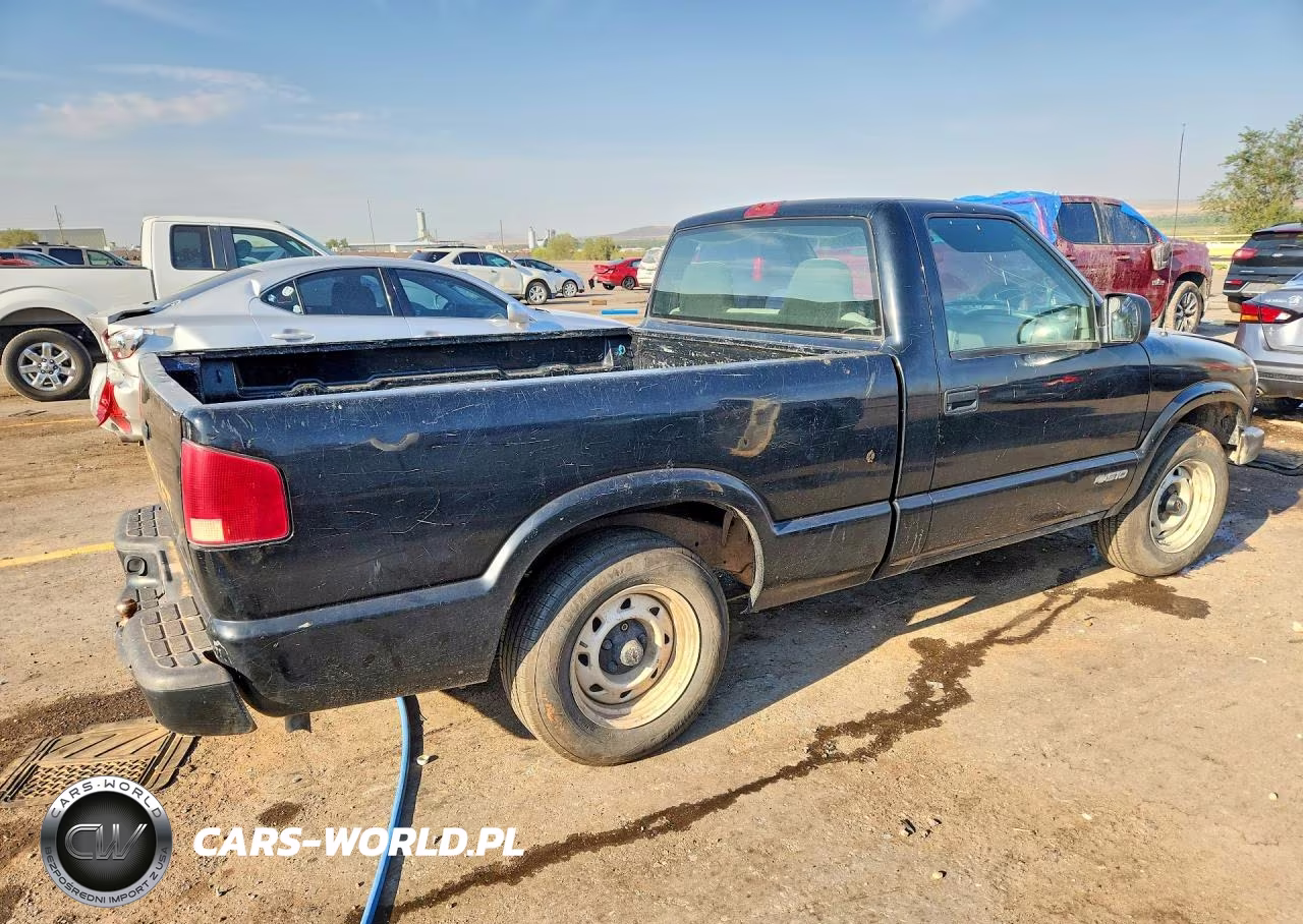 2000 Chevrolet S Truck S10 VIN:1GCCS1457YK240357 - 3