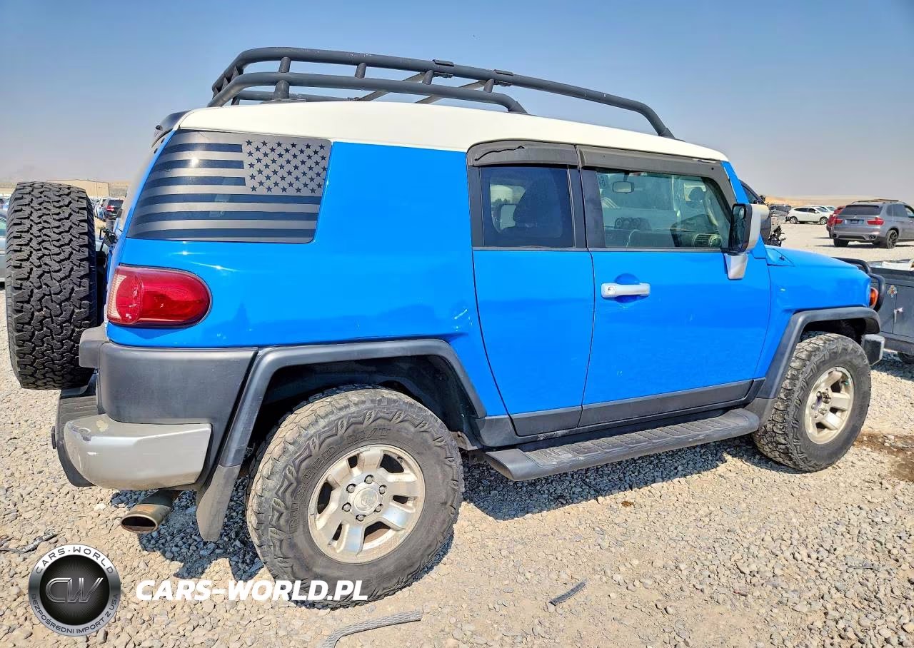 2008 Toyota Fj Cruiser VIN:JTEBU11F98K023486 - 3