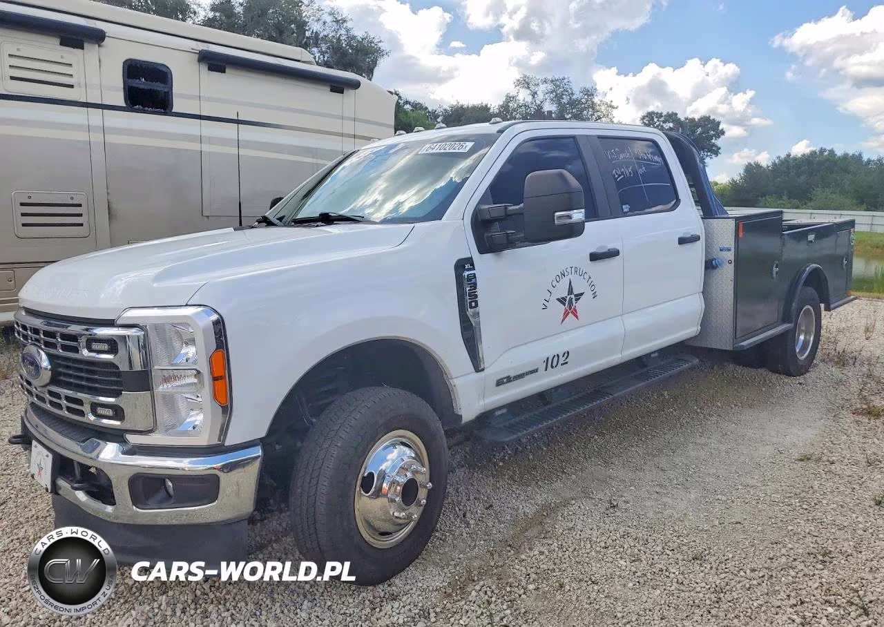 2023 Ford F350 Super Duty – zdjęcie 1 z 12