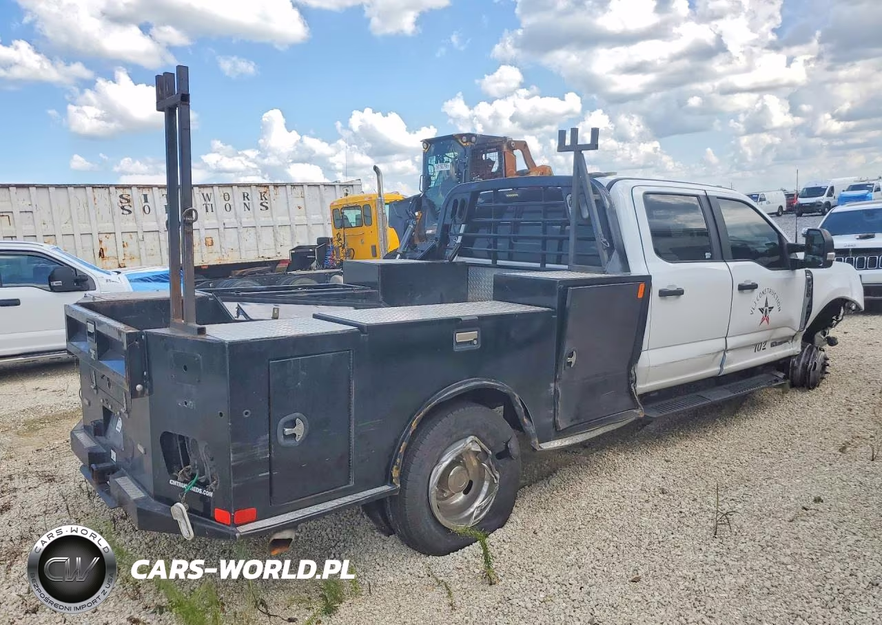 2023 Ford F350 Super Duty VIN:1FD8W3HT8PEC92166 - 3