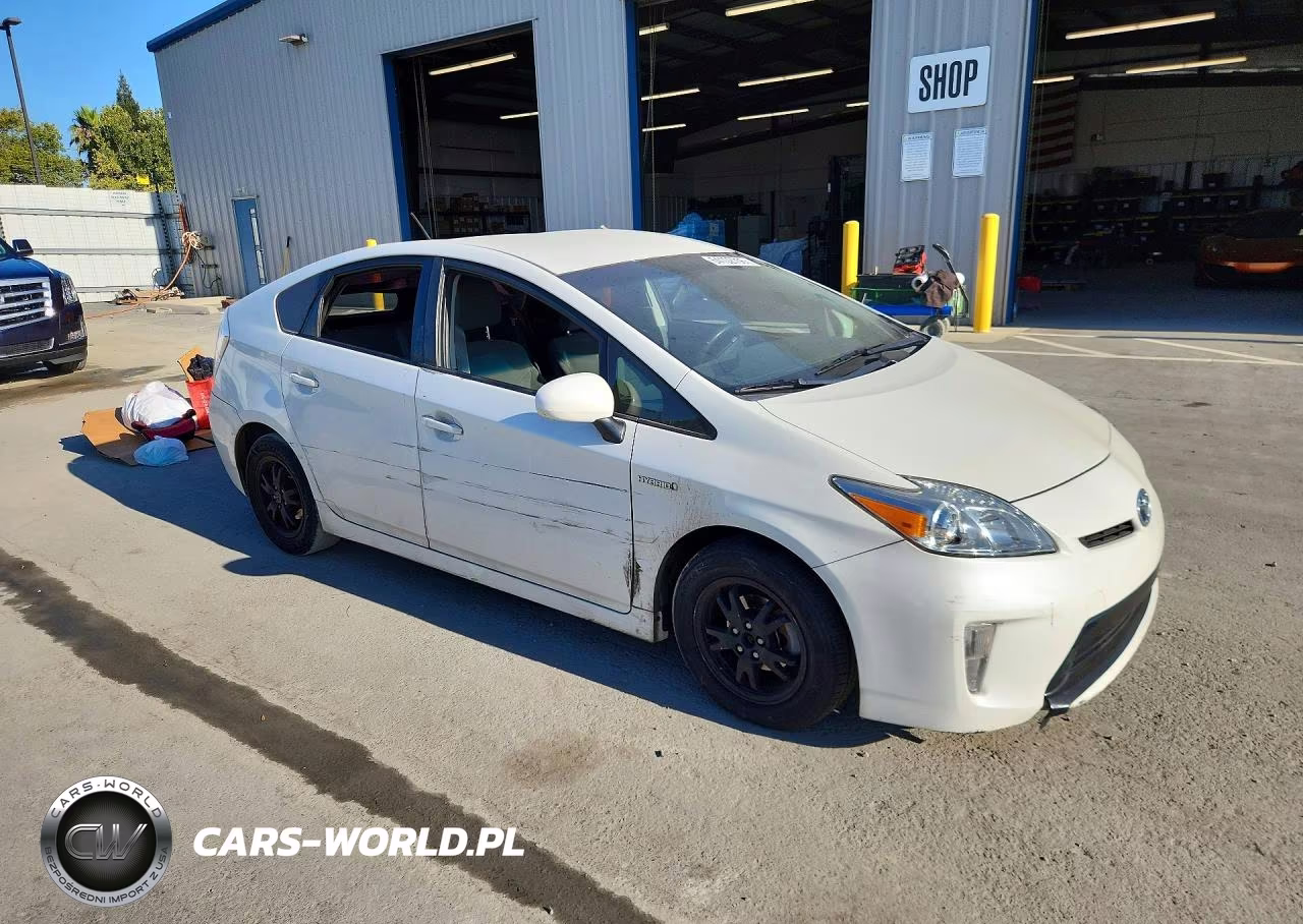 2014 Toyota Prius VIN:JTDKN3DU1E1791987 - 4