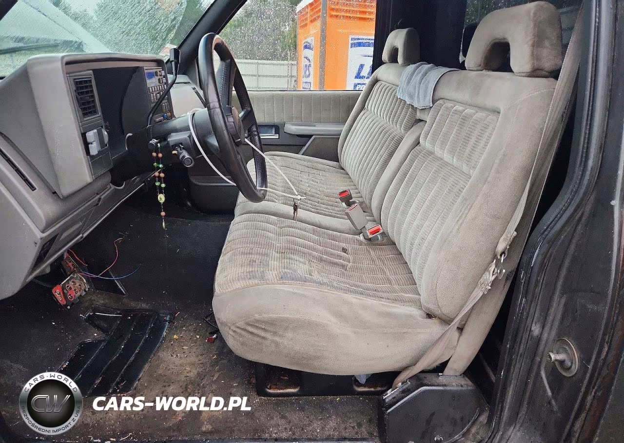 1992 Chevrolet Gmt-400 C1500 VIN:1GCEC14K9NZ106657 - 7